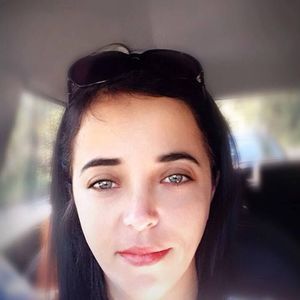 Meet your Posher, Lorena